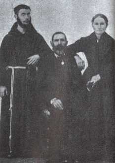 Frei Daniel com os pais